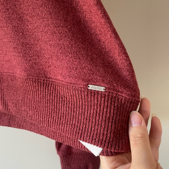 NWOT Hollister Gilly Hicks Dreamworthy Soft Crewneck Sweatshirt, Burgundy - Picture 4 of 6